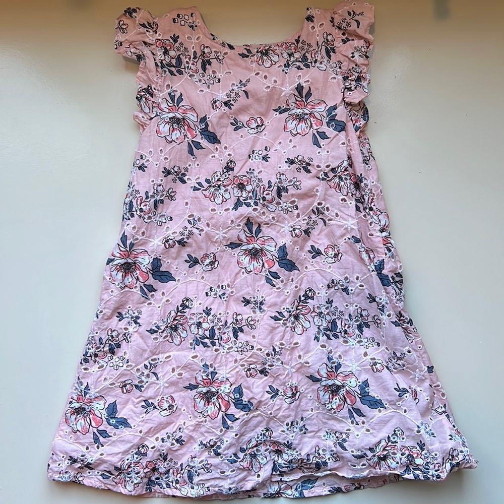 Harper Canyon Nordstrom pink floral dress, lined with keyhole back.
